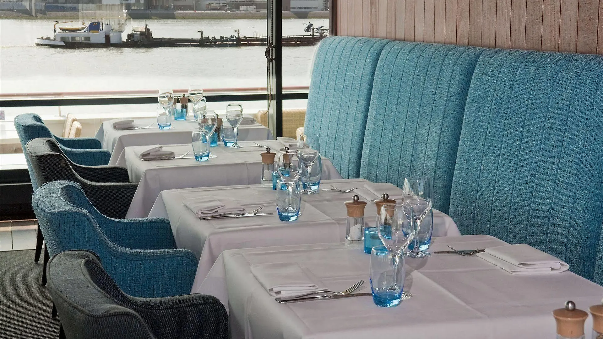 Delta Hotel Vlaardingen 4*,